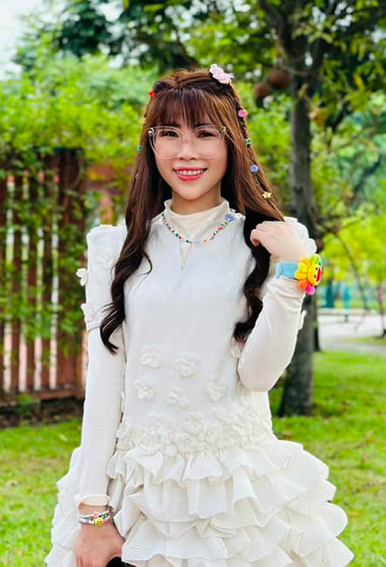 Portrait of Thơ Nguyễn